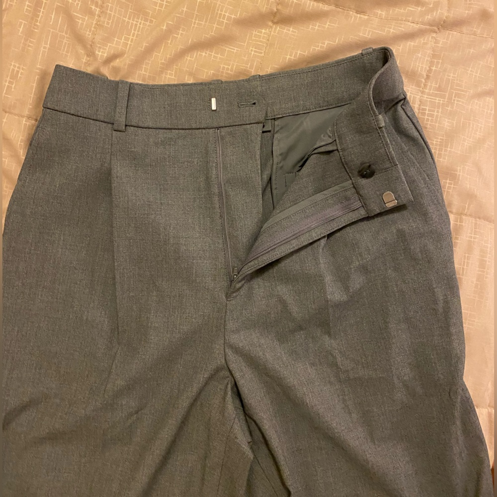 Uniqlo pleated wide work pants